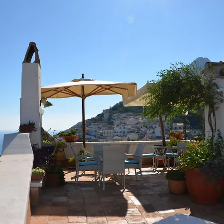 Bed and Breakfast La Soffitta Sul Mare 3*